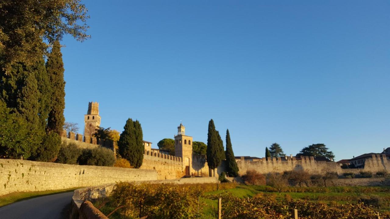 Pie Castello Bed and Breakfast Susegana Eksteriør billede
